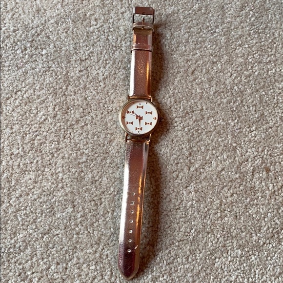 Rose gold bow watch from Francesca’s - Picture 1 of 7